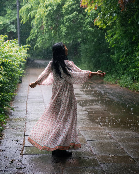 Kyra Maxi Dress ~ Coral